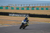 anglesey-no-limits-trackday;anglesey-photographs;anglesey-trackday-photographs;enduro-digital-images;event-digital-images;eventdigitalimages;no-limits-trackdays;peter-wileman-photography;racing-digital-images;trac-mon;trackday-digital-images;trackday-photos;ty-croes